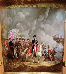 Vase mit Darstellung von Wellington und seinen Offizieren in der Schlacht von Waterloo 1815